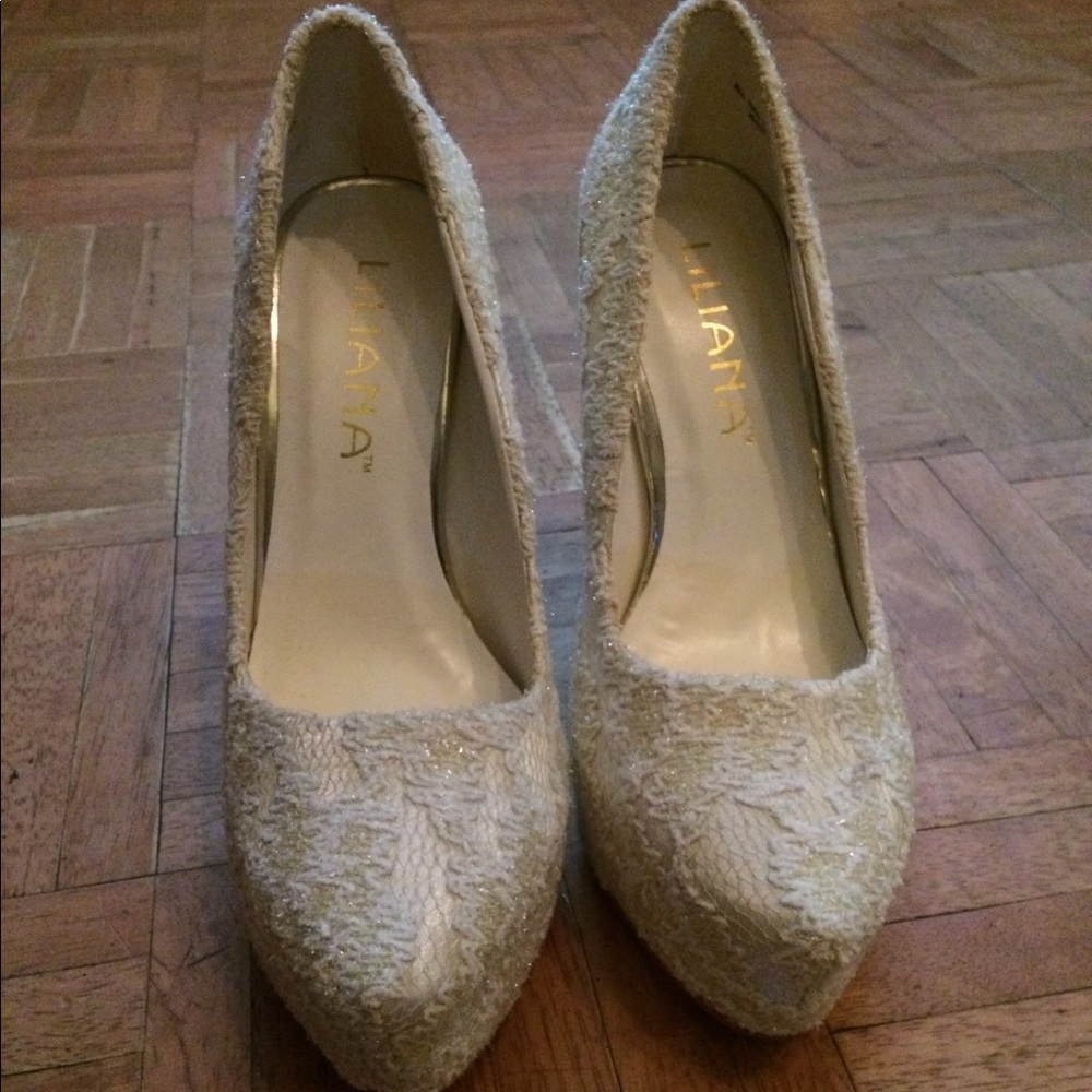Lace Heels 🕊 - Picture 3 of 3
